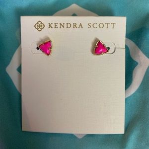 Kendra Scott pink studs